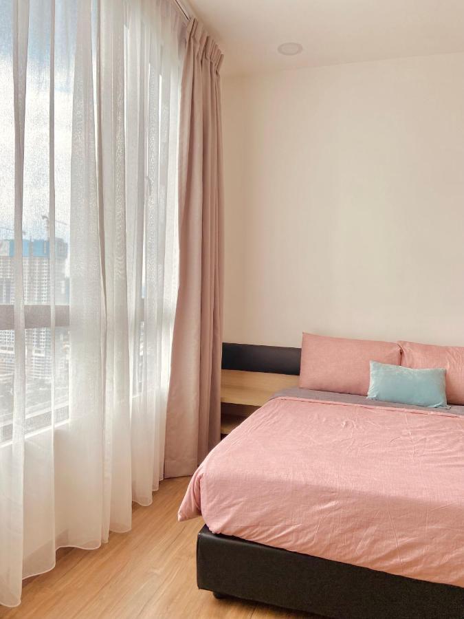 Dream Suite 2 - Landmark Residence 1, High Floor, Nice View, Wi-Fi & Tv Box كاجانغ المظهر الخارجي الصورة