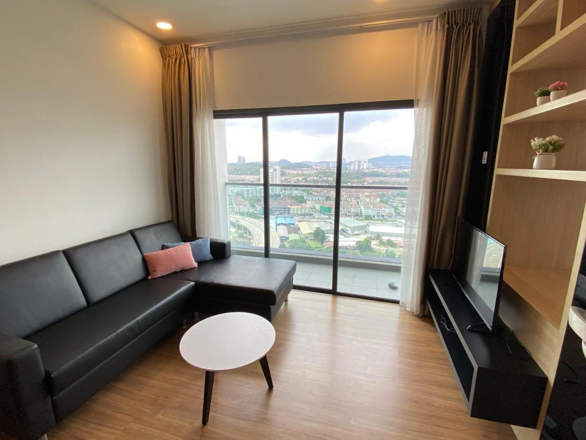 Dream Suite 2 - Landmark Residence 1, High Floor, Nice View, Wi-Fi & Tv Box كاجانغ المظهر الخارجي الصورة
